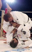 Former Olympic champion Yoshida beats Gracie by KO